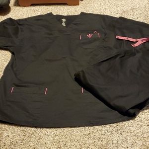 Medium petite black scrub set